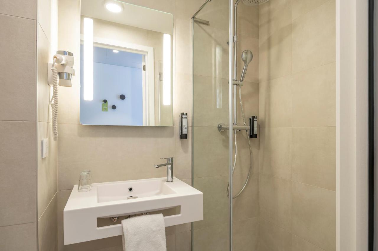 B&B Hotel Mechelen Bagian luar foto